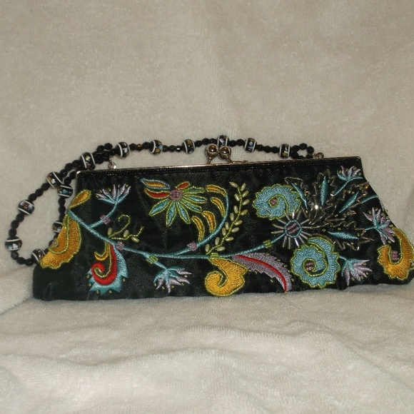 Chateau Handbags - Chateau beaded handbag